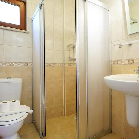 Sahin 아파트호텔