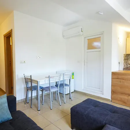 Sahin Ξενοδοχείο με διαμερίσματα 4*