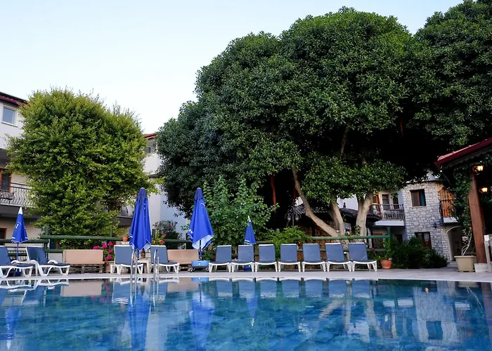 מלון דירות Sahin 4*